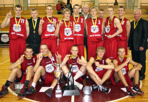 Foto: 49. vidusskola -  "VEF skolu superlīgas" pirmā čempione